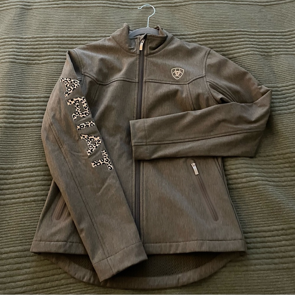 Ariat New Team Softshell Jacket in banyan bark heather brown leopard size small